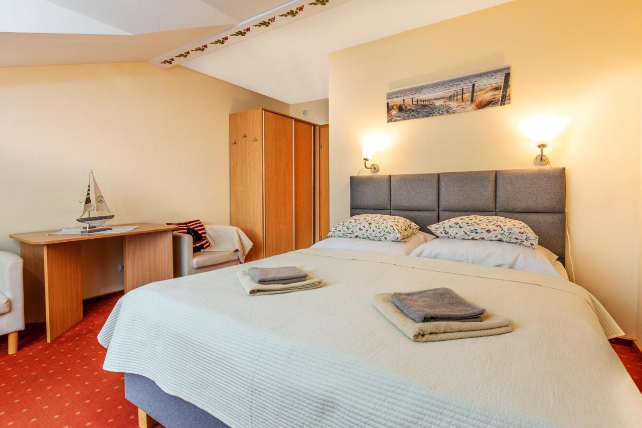 Roza Wiatrow Hotel Wladyslawowo Bagian luar foto